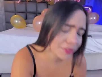 Freechat dannavelvet on Chaturbate