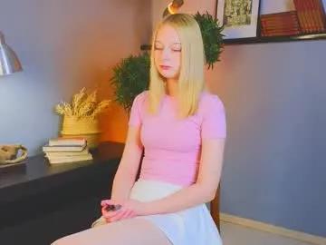 Freechat darceyheyd on Chaturbate