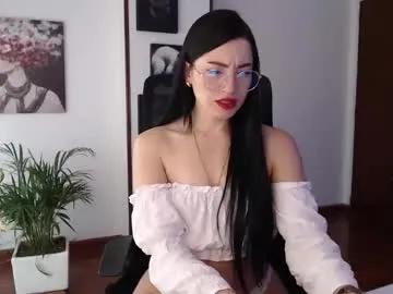 Freechat divineisis on Chaturbate