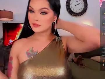 Freechat divinequeen on Chaturbate