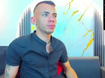 Freechat edward_24_ on Chaturbate