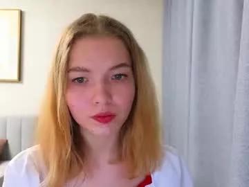 Freechat emilyluvo on Chaturbate