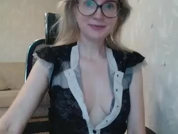 Freechat eva2323 on Chaturbate