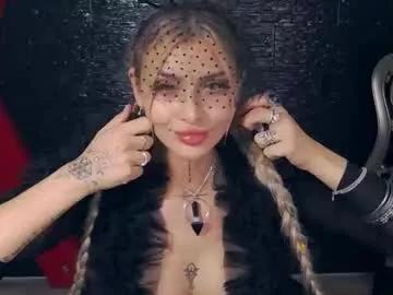 Freechat fetishsarah on Chaturbate