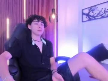 Freechat helios_obscuro on Chaturbate