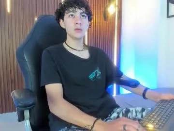 Freechat helios_obscuro on Chaturbate