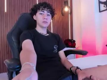 Freechat helios_obscuro on Chaturbate