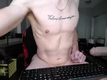 Freechat holenextdoor on Chaturbate