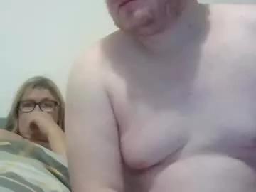 Freechat hornycouplenow223 on Chaturbate