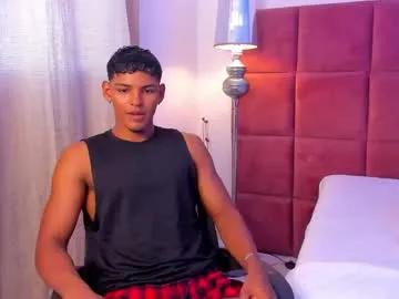 Freechat hugo_cano on Chaturbate