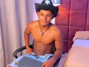 Freechat hugo_cano on Chaturbate