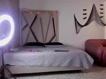 isabella_rosssi1 on Chaturbate