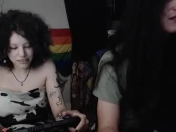 jonmessfan — chillin'  #gamergirl #piercings #bigbooty  ;3 <3