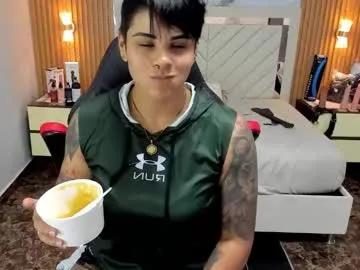 Freechat karolandluna on Chaturbate