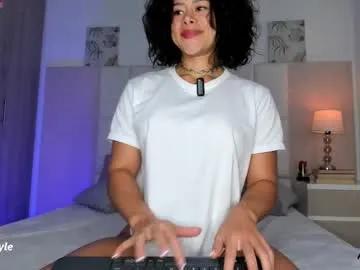 Private kayle__11 on Chaturbate