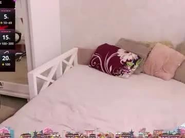 kellielowie — Spoil me with your vibes  #bigboobs #longhair #new #glasses #tattoo [442 tokens remaining]