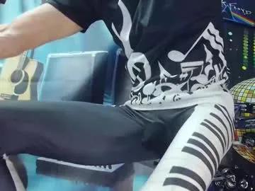 Freechat kiveuxmakeu on Chaturbate