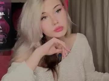 Freechat lilhornyprincess on Chaturbate