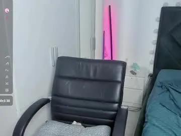 Freechat lovelyaria_ on Chaturbate