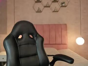 Freechat magic_selenaa on Chaturbate