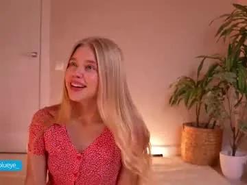 miablueye — Anal with fuckmachine [6090 tokens left] #new #teen #18 #flexible #smalltits