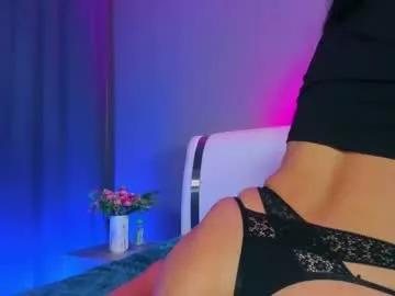 Freechat mirabrunette on Chaturbate