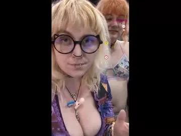 myrtlemystic on Chaturbate
