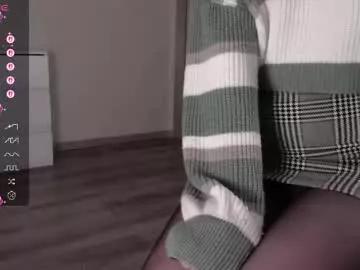 noelleneptune on Chaturbate