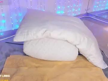 Freechat ohyesly_ on Chaturbate