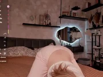 Freechat one_1ove on Chaturbate