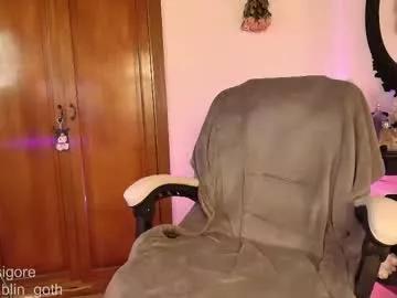 Freechat posigore on Chaturbate