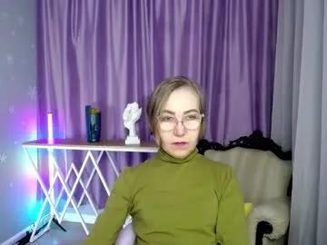 queen_a_n_i on Chaturbate