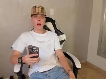 Freechat santiceballo on Chaturbate