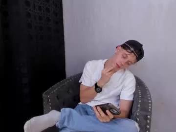 Freechat santiceballo on Chaturbate