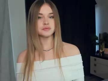Freechat sheenaeast on Chaturbate