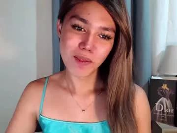 Freechat skyllerkent on Chaturbate