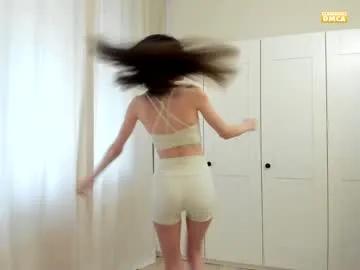 Freechat snowww_white on Chaturbate