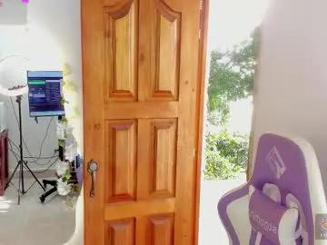 sofia_gold_ on Chaturbate