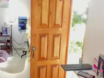 sofia_gold_ on Chaturbate