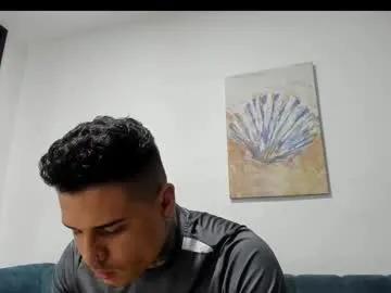 Freechat straight__friends on Chaturbate