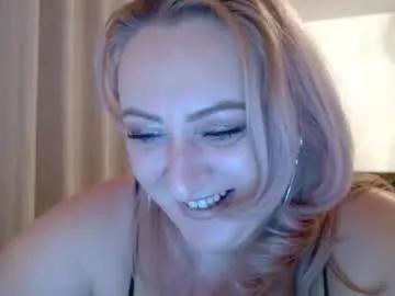 Freechat sweetmayacutie on Chaturbate