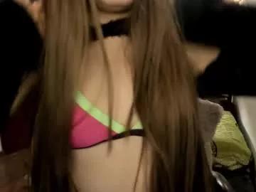 Away temptressweet on Chaturbate