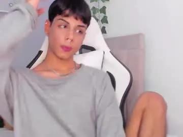 Freechat thomas_wild on Chaturbate