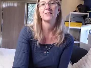 Freechat total_aussie_milfs on Chaturbate