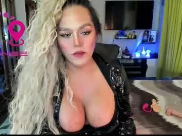 Freechat ur_majestyqueen_angelaxxx on Chaturbate