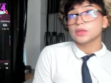 Freechat valentin0_3 on Chaturbate
