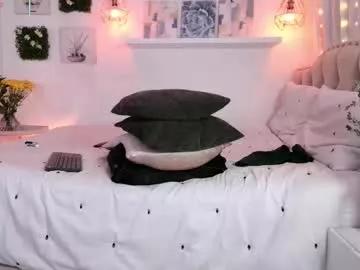 Freechat yellow_lily on Chaturbate