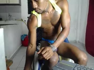 Freechat yulian_23 on Chaturbate