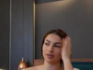 Freechat emily_trix on Flirt4Free