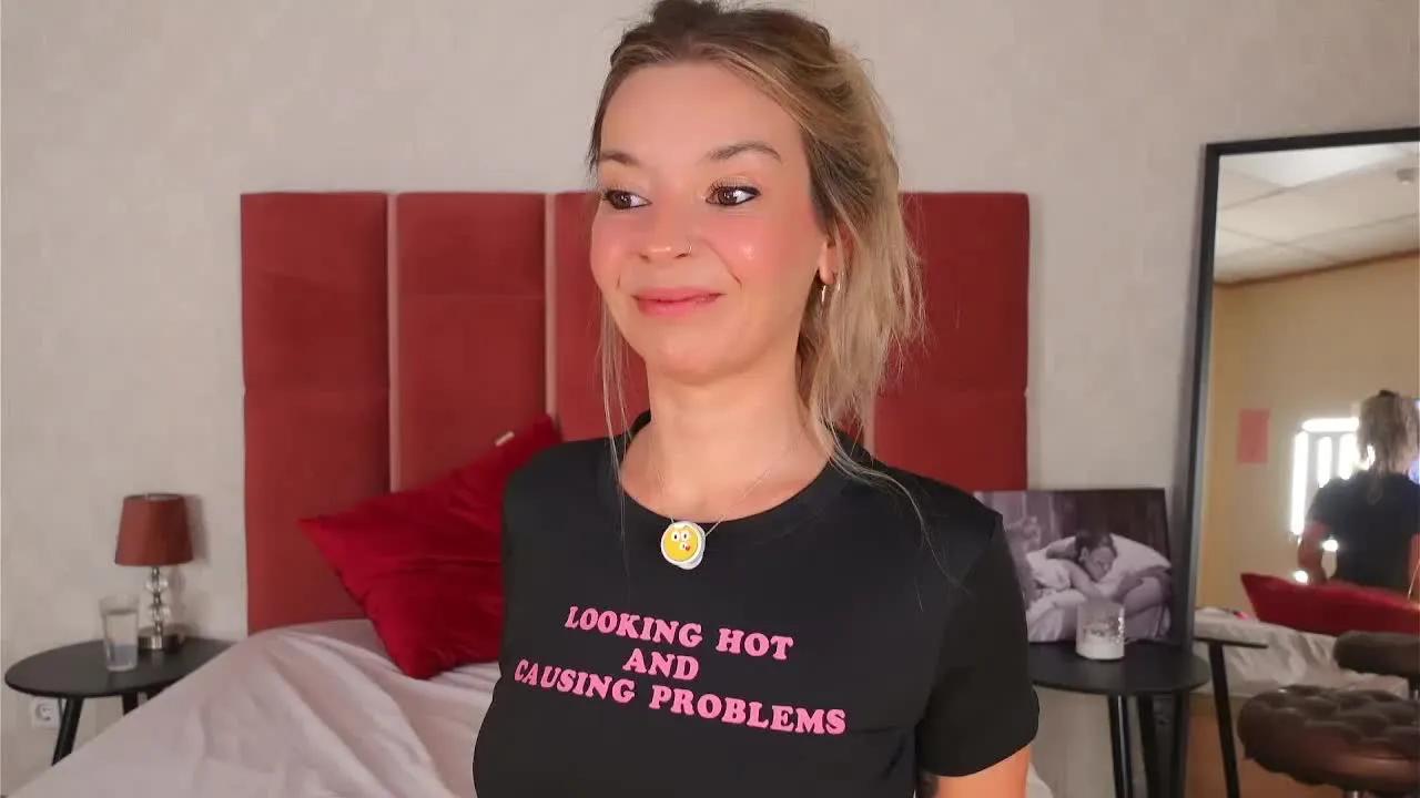 Private AliceViva on Streamray